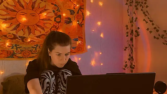 AliceCUNTach live sex cam