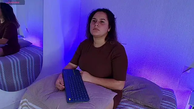 BabyBlondeX_eup's cam snapshot