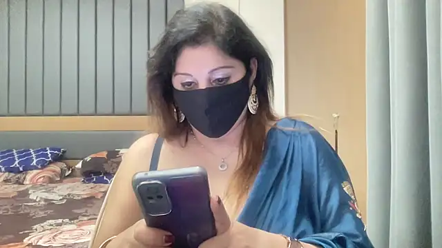 sassypooja live sex cam