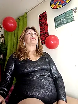 Kazsandraa's cam snapshot