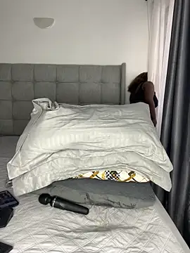 prettiepearl live sex cam