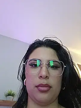 shainadavis's cam snapshot