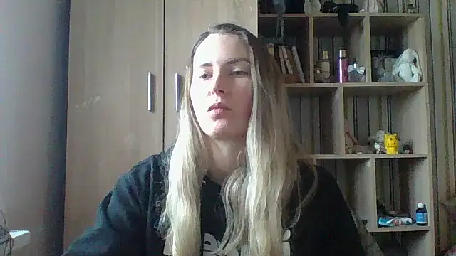 VikiLove765's cam snapshot