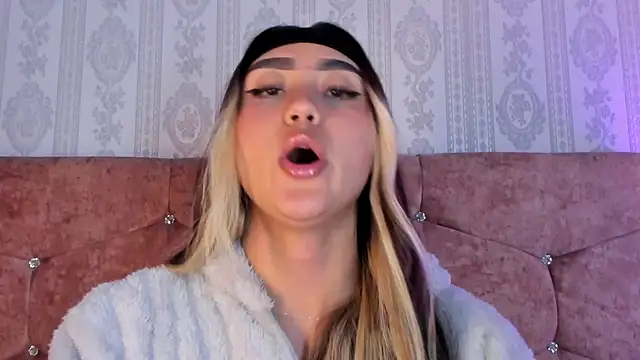 liaa_18's cam snapshot