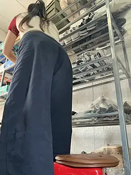 Tina_995 live sex cam