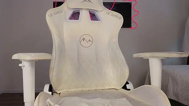 IamLuna2006 live sex cam