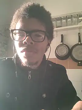 ELPikaPreta live sex cam