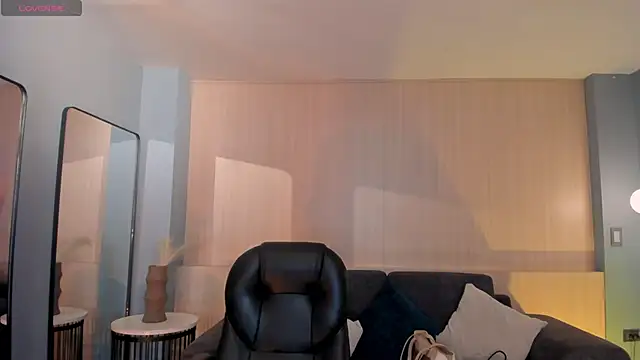 ValeriaRiveraX live sex cam