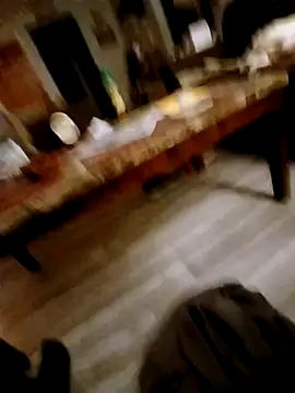 Tyhi222 live sex cam