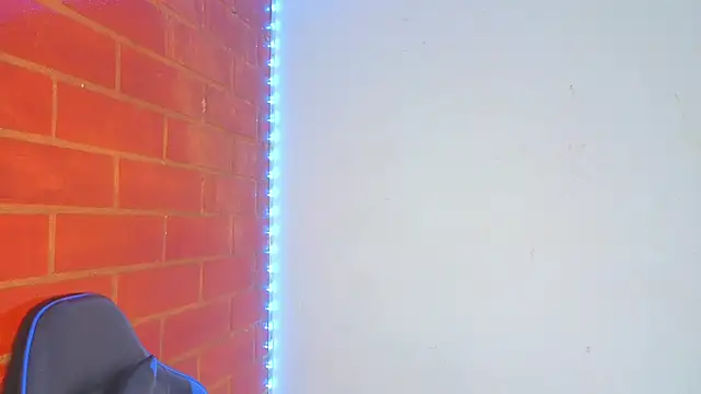 Demitryo live sex cam