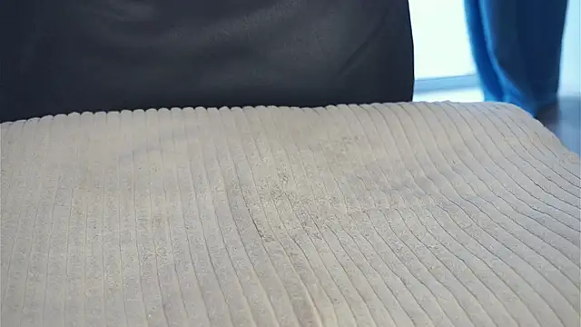 OnaZiroge live sex cam