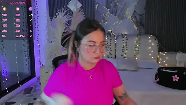 SarahCastro1_ live sex cam