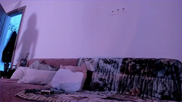 MiaPimmy's cam snapshot