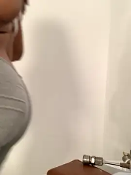 Lunara_Vall's cam snapshot