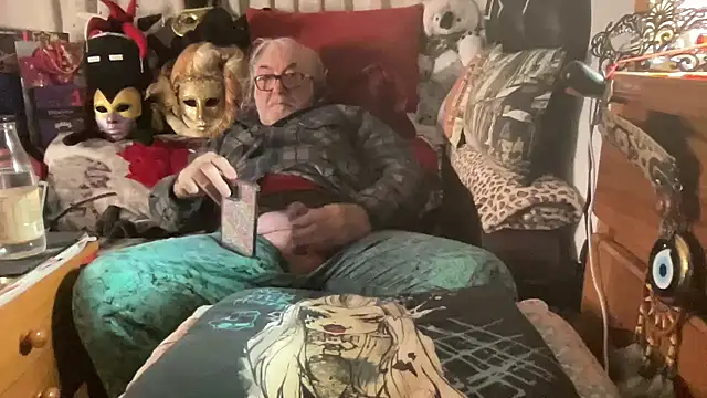 EroticVenetian live sex cam