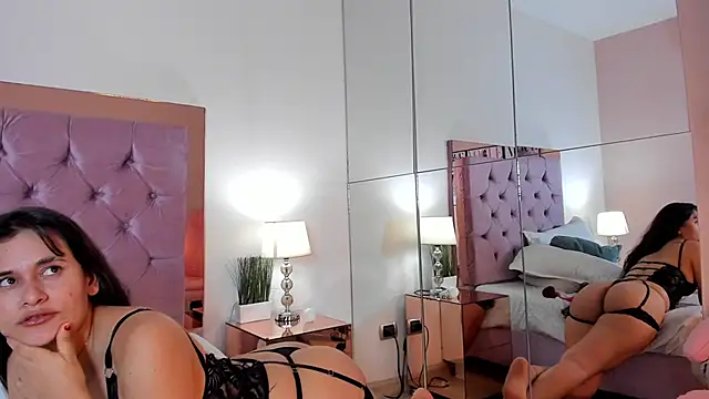 zenda_bianchi's cam snapshot