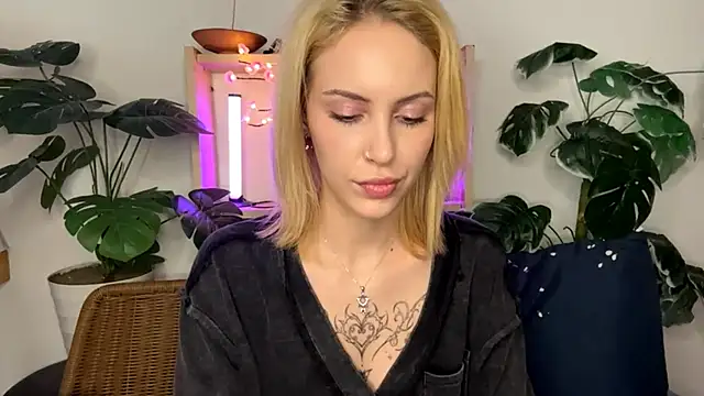 FruitedRiding's cam snapshot