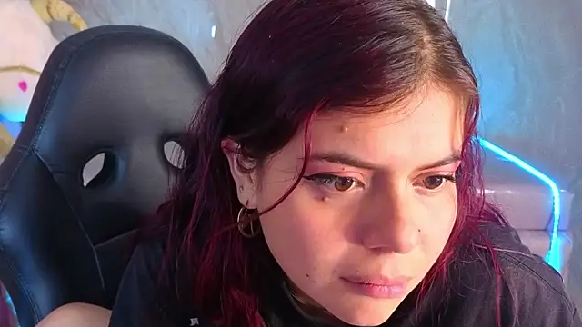 draviana_a_'s cam snapshot