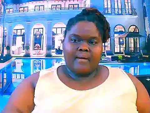 EbonyHotBuns's cam snapshot