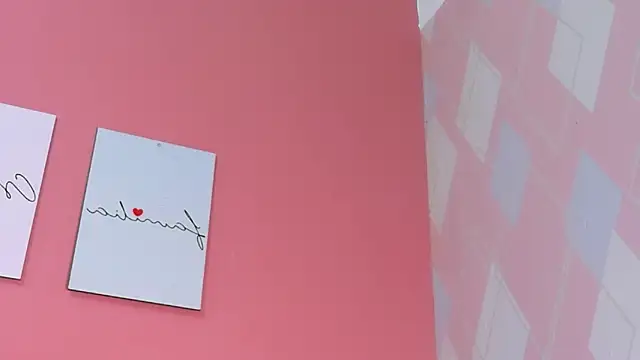 MySugarmoomy's cam snapshot