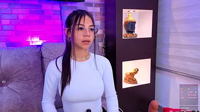 Violet_spencer's cam snapshot