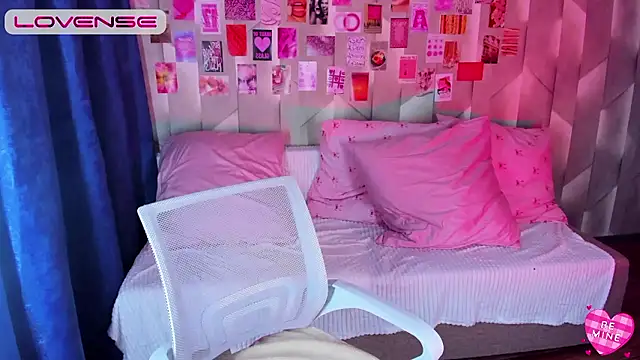 Alanna_Pow's cam snapshot