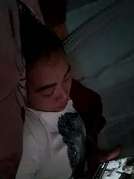 Bella-222's cam snapshot