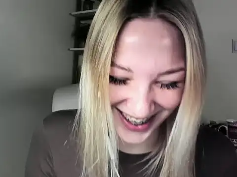 VelvetAngela's cam snapshot