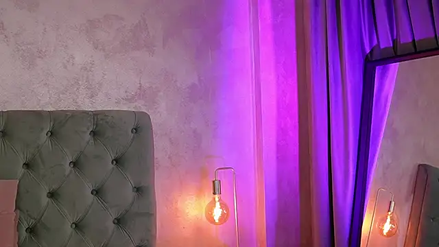 LucyWilow's cam snapshot