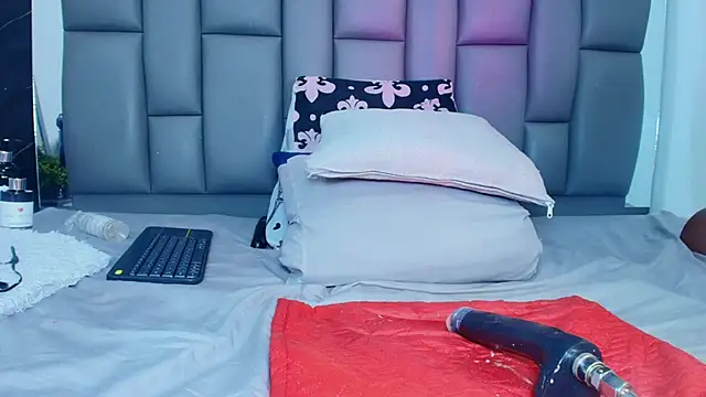 Roxana_gomez's cam snapshot