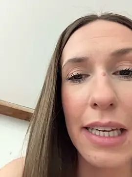 lola_tentatiion's cam snapshot