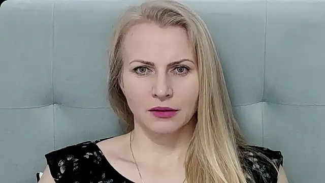 K__Adrienne live sex cam