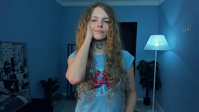 RayaNenlia's cam snapshot