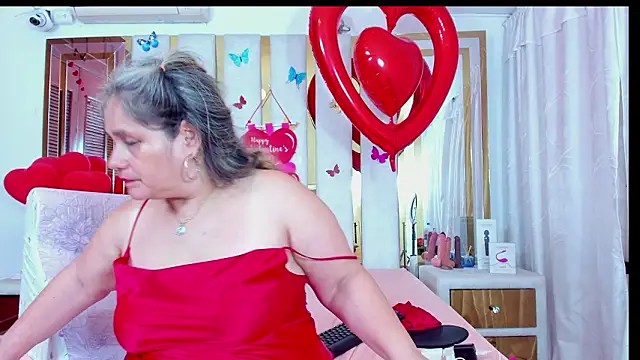 AnyelaGitanaMature's cam snapshot