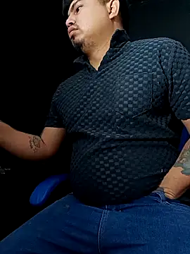 DickMasterfindom's cam snapshot