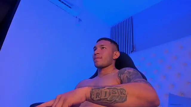 venedic_bull's cam snapshot