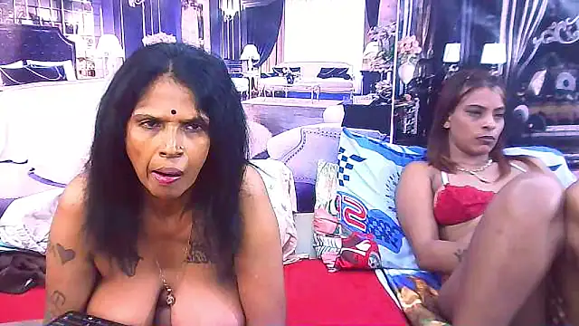 IndianVanya4u2u's cam snapshot