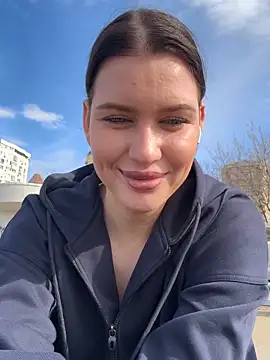 KikiWatson's cam snapshot