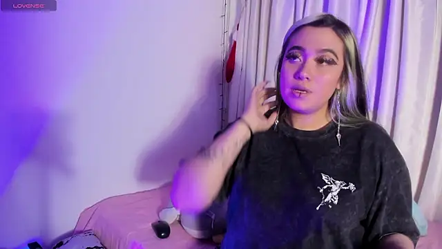 Lilith_Zenith_'s cam snapshot