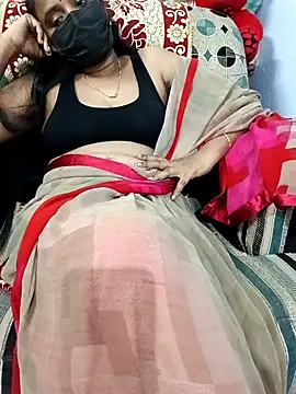 Tinarosy13's cam snapshot