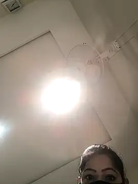 Suhanahotty1's cam snapshot