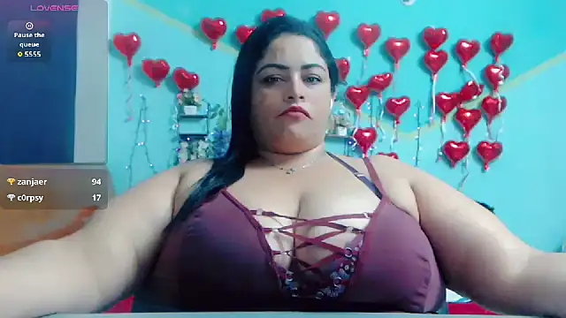 NickyRibeiro live sex cam
