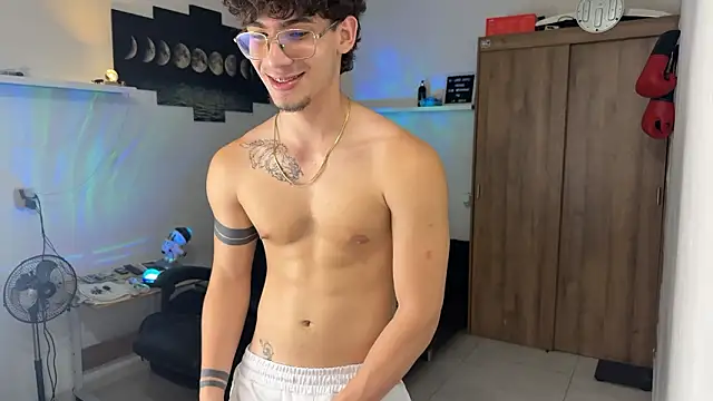 Kisan_Smith live sex cam
