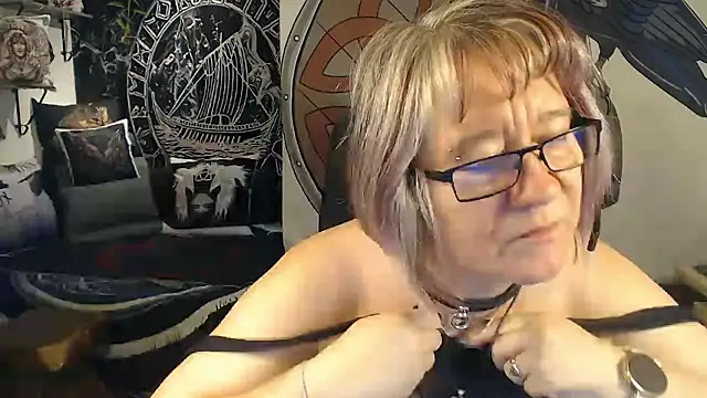 TittenMichelle live sex cam