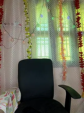 Babbyy_doll live sex cam