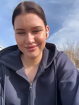 KikiWatson live sex cam