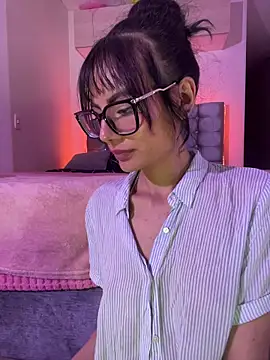 _Lucycherry's cam snapshot