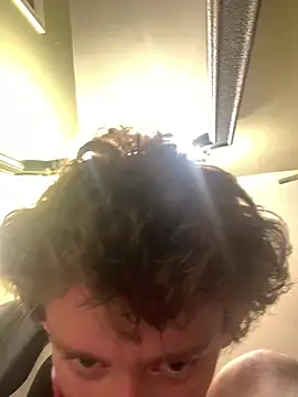 Batman333444 live sex cam