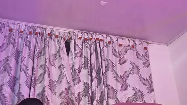 Laylafoxy_tay's cam snapshot