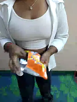 Cranberry_70's cam snapshot